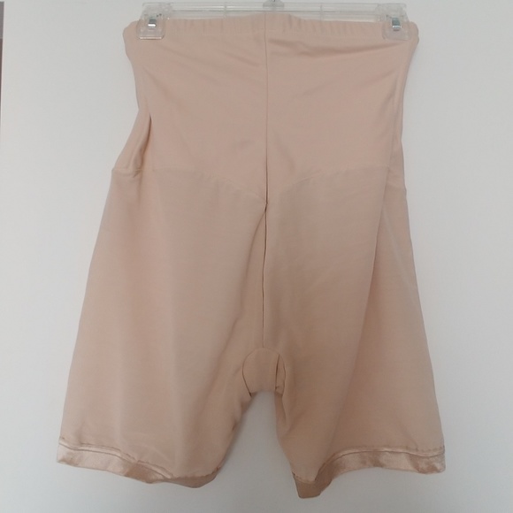 EUC Maidenform Firm High Waist Shapewear - Picture 2 of 6